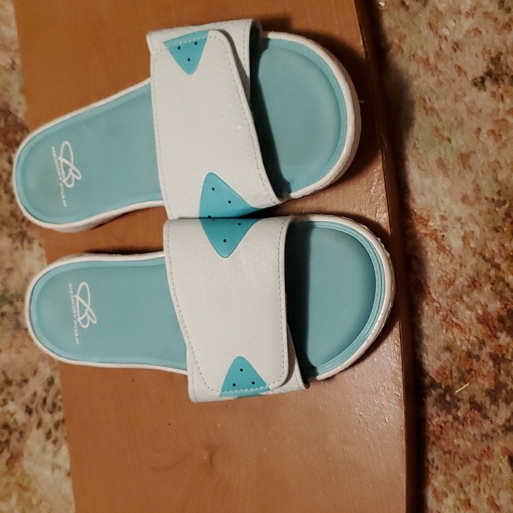 Womens sandels